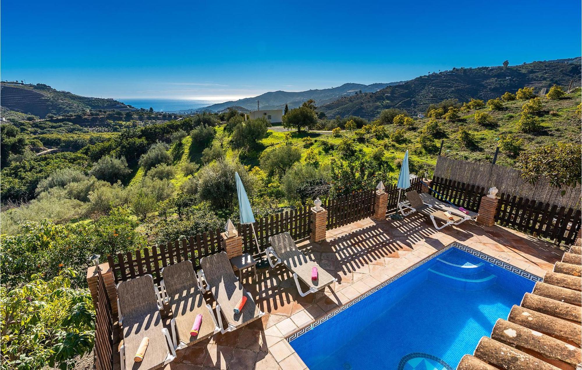 Amazing Home In Frigiliana With Kitchen Zewnętrze zdjęcie