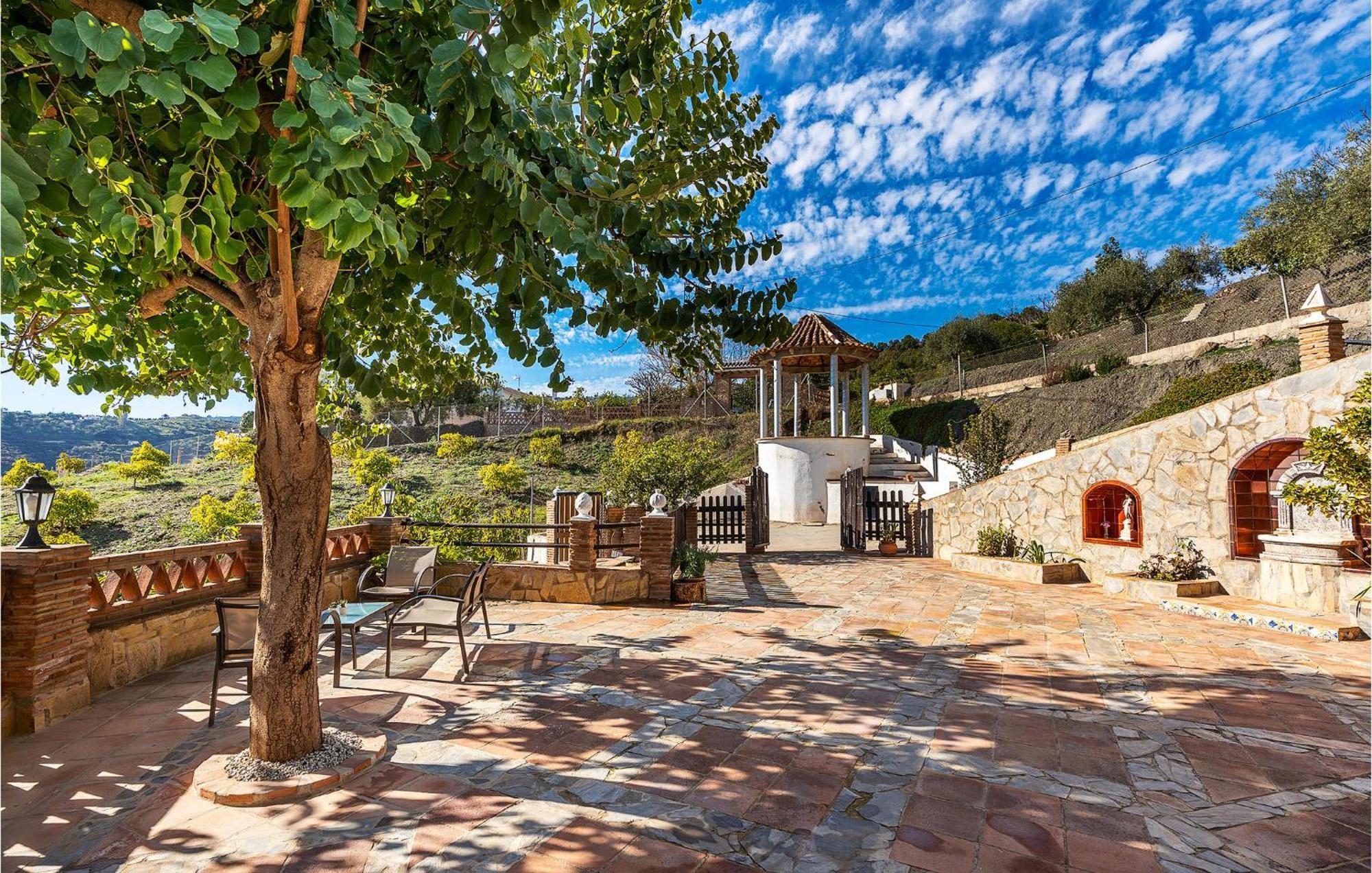 Amazing Home In Frigiliana With Kitchen Zewnętrze zdjęcie