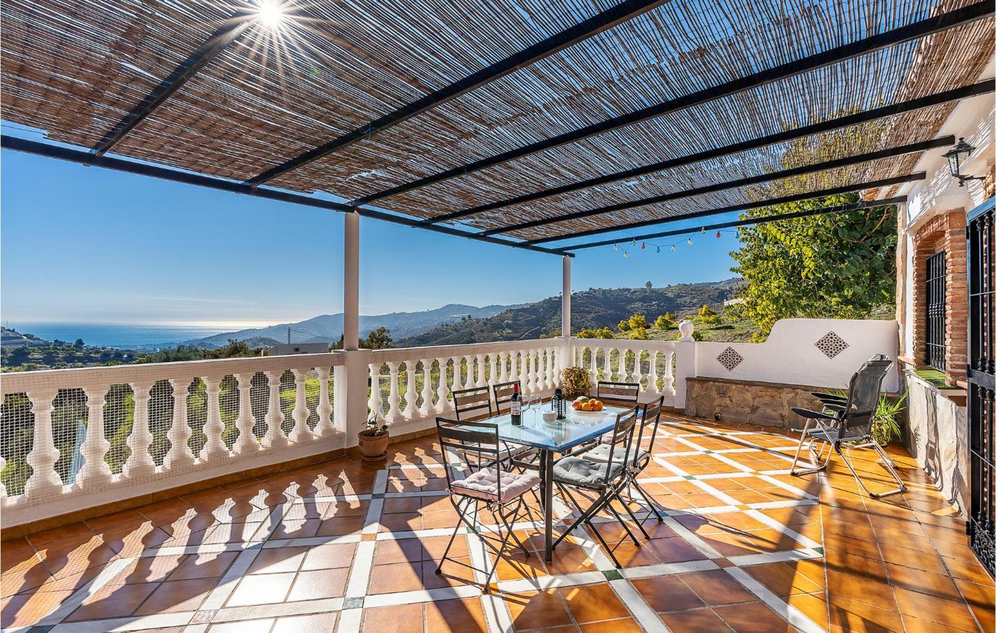 Amazing Home In Frigiliana With Kitchen Zewnętrze zdjęcie