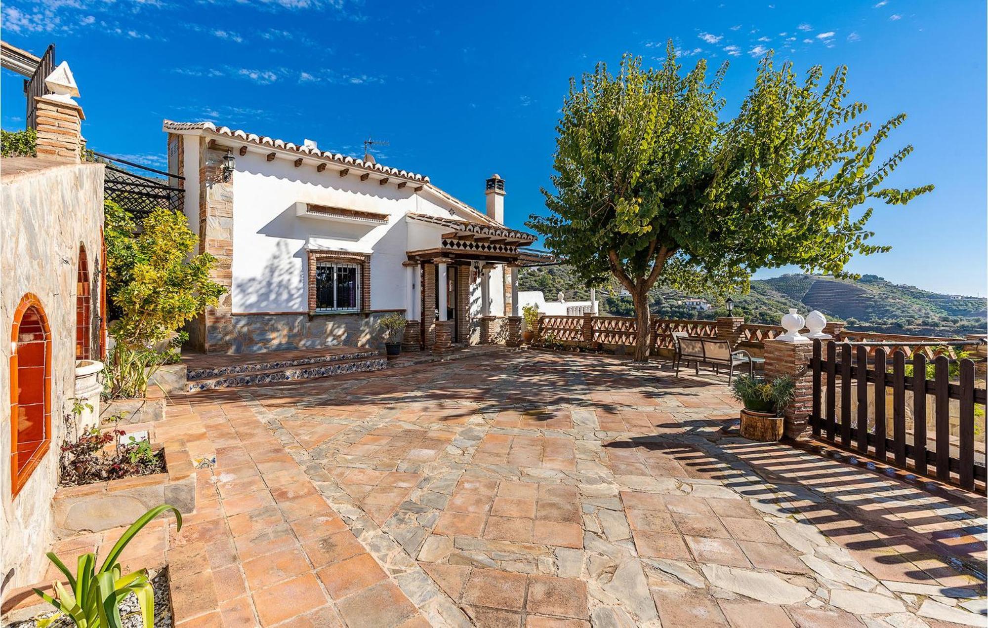 Amazing Home In Frigiliana With Kitchen Zewnętrze zdjęcie